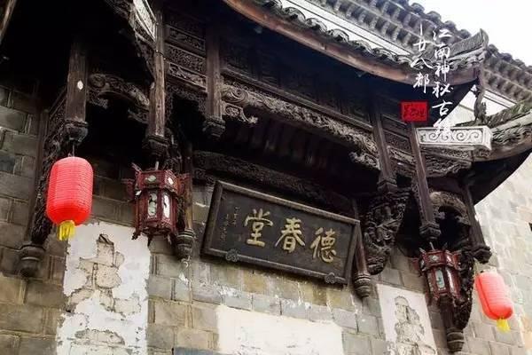 英国海军再出丑!波斯湾两扫雷舰相撞,暴露作战能力严重问题